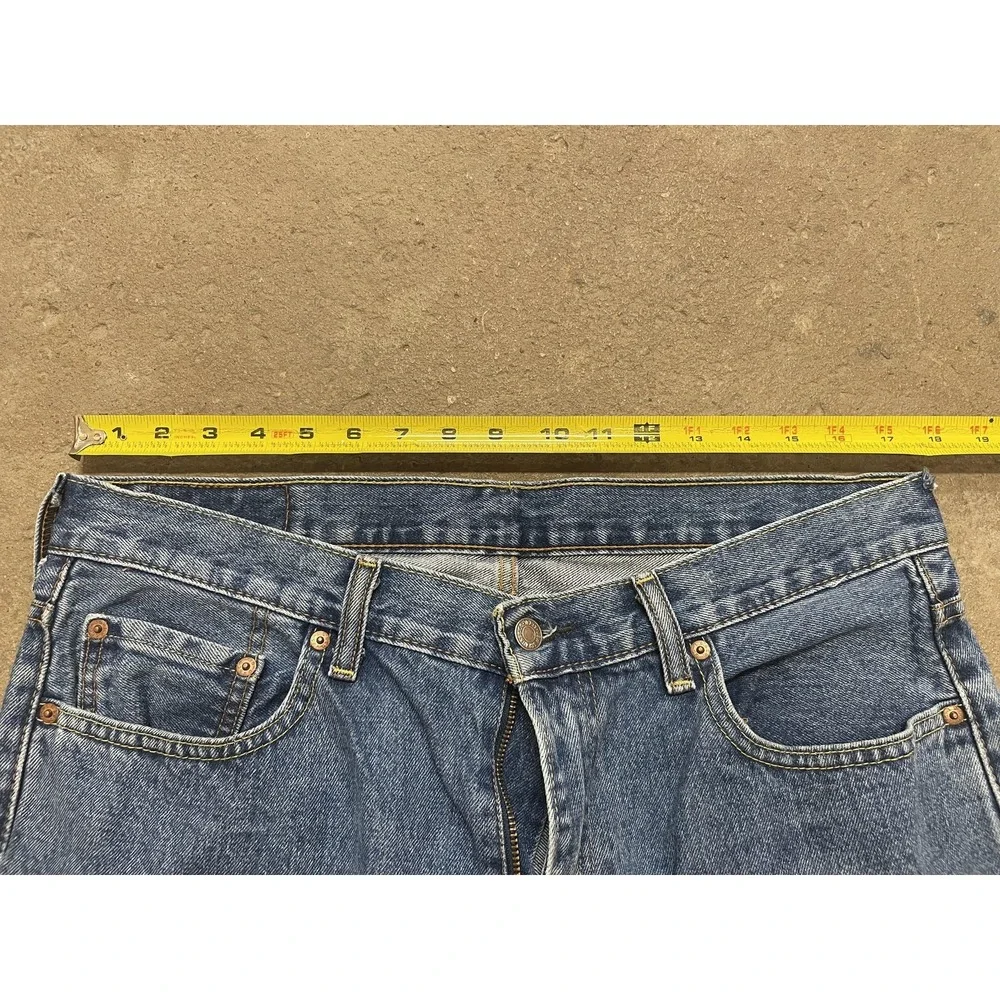 Levis 550 Jeans Mens 36x29‎ Medium Wash Blue Relaxed Tapered Zip Fly Denim